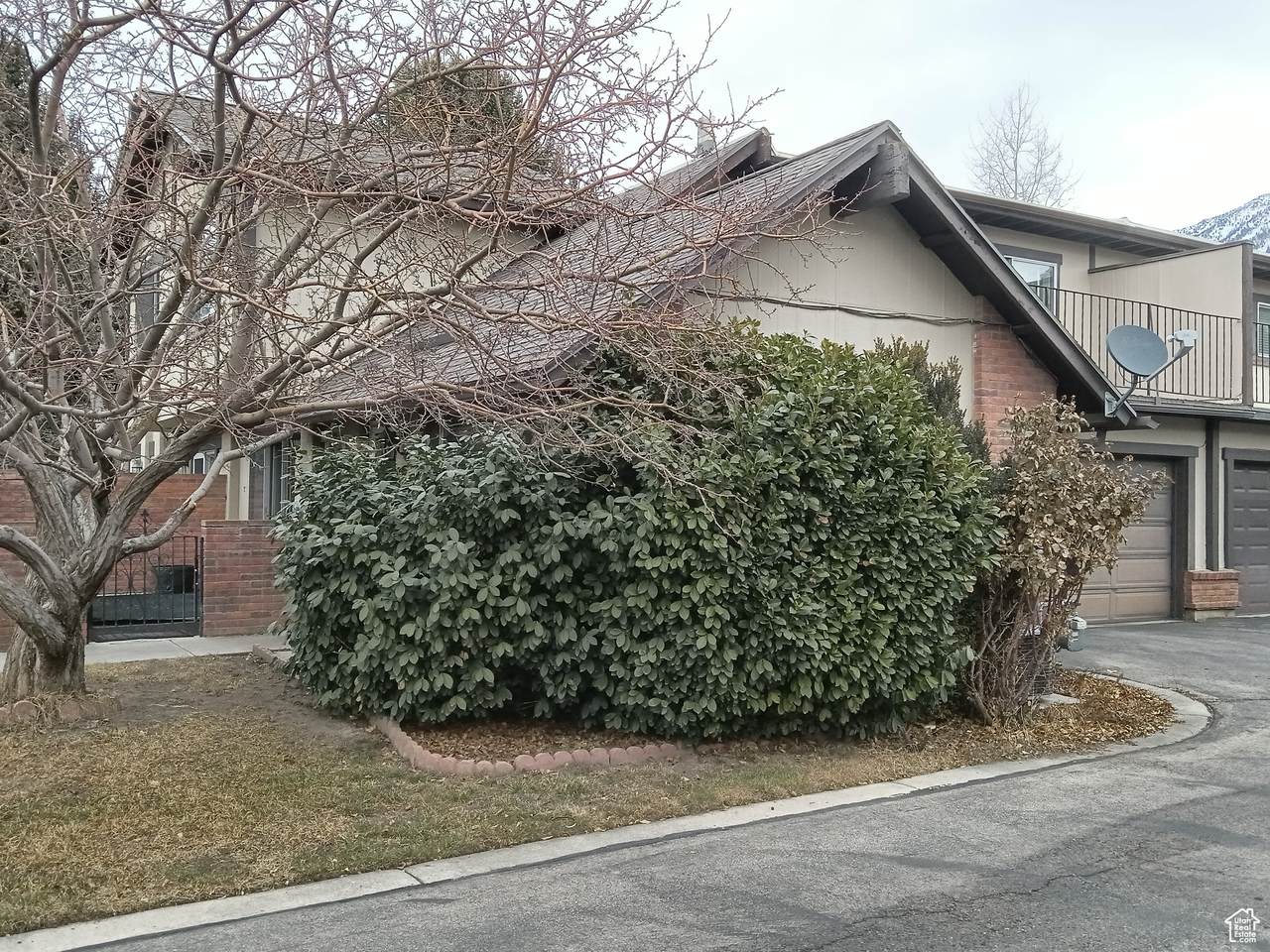 3430 Brookside Dr - Photo 1