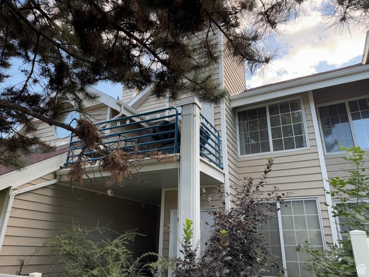 5449 Coastal Ct - Photo 1