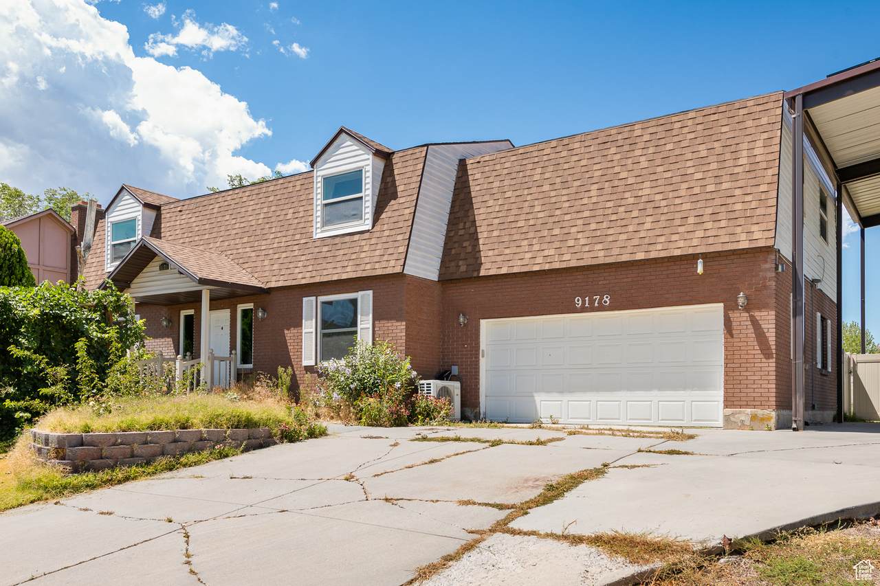 9178 Lisa Ave - Photo 1