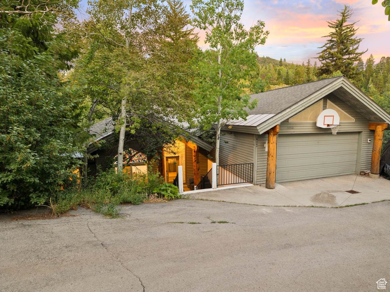 7850 Cedar Way - Photo 1