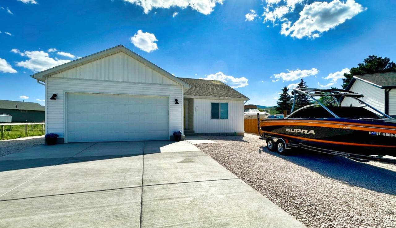 379 Sunrise Dr - Photo 1