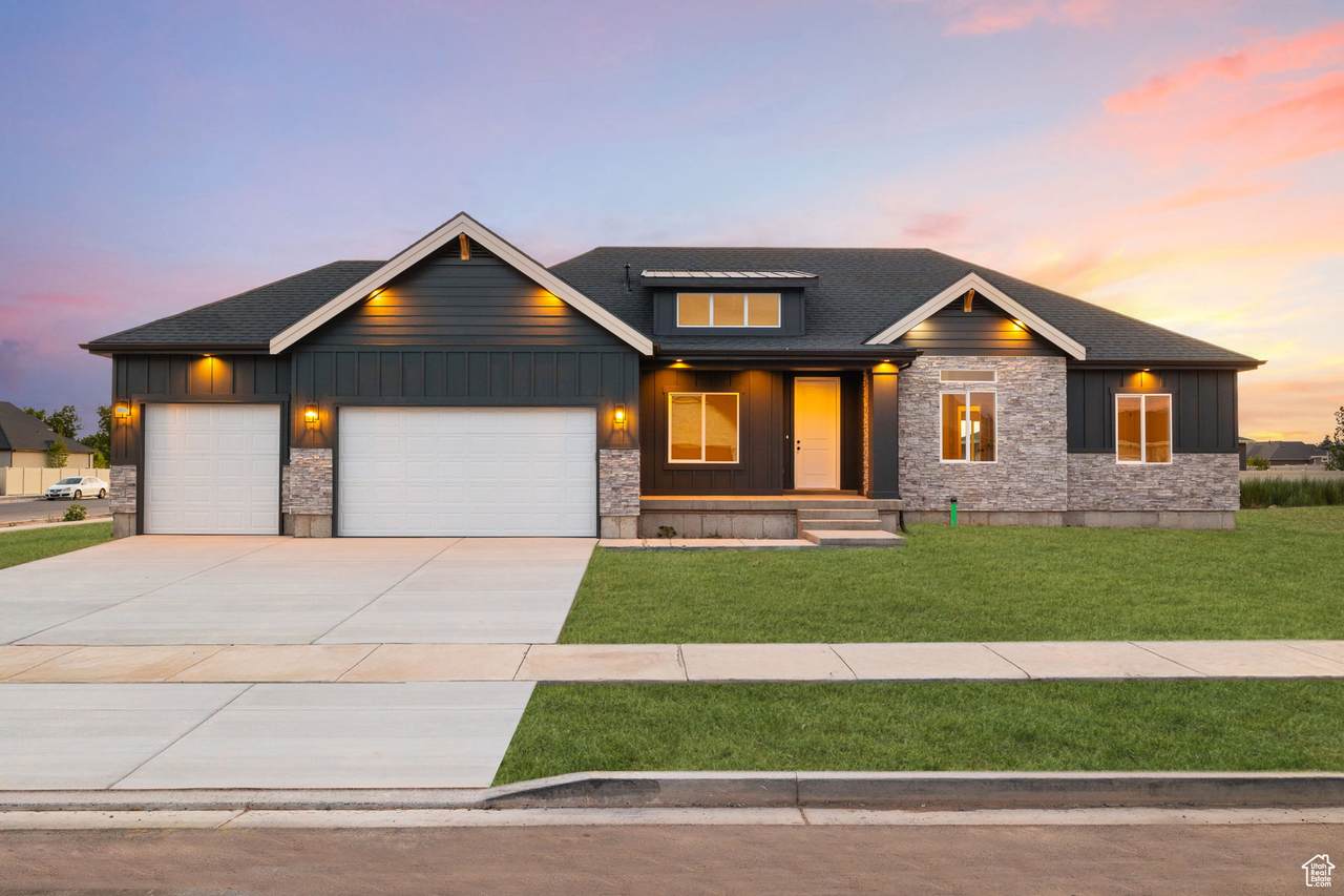 2772 Eagle Dr - Photo 1