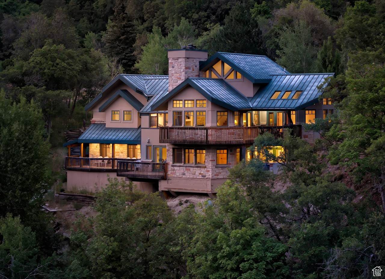 9045 Childrens Rd - Photo 1