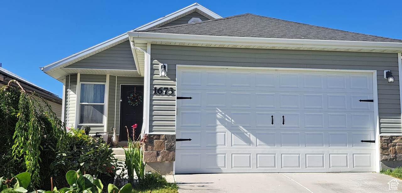 1673 Slow Water Way - Photo 1