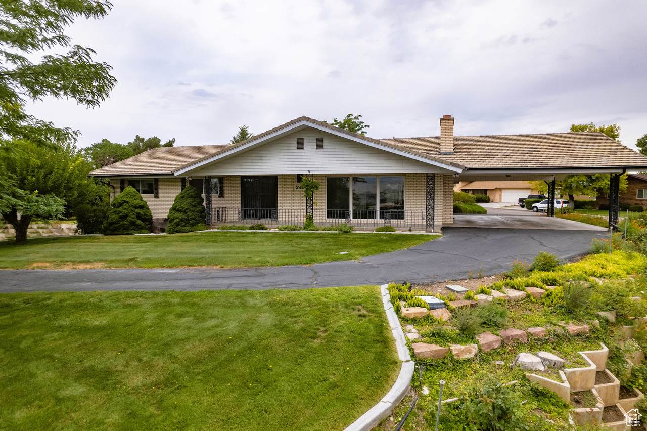 349 Crestview Dr - Photo 1