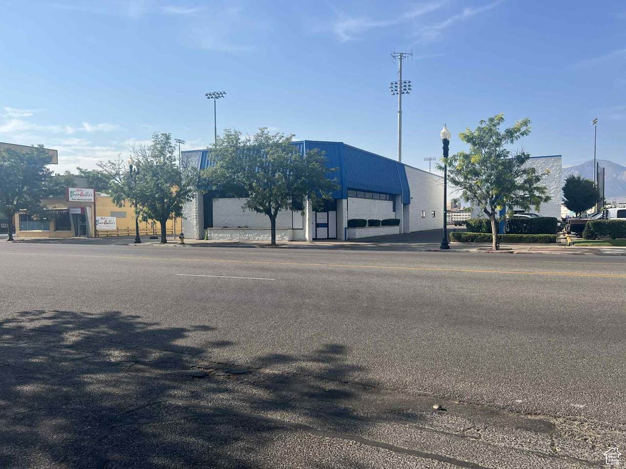 256 24TH St - Photo 1