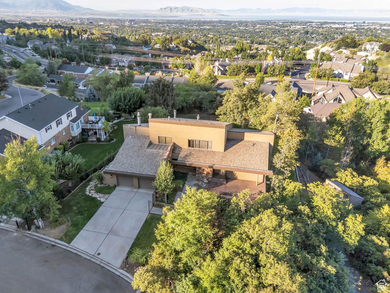 4365 Bedford Dr - Photo 1