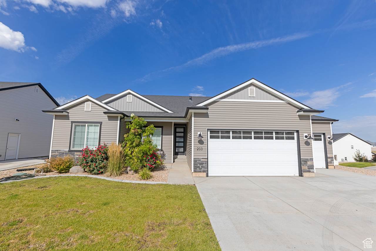 203 Strathmore Ln - Photo 1