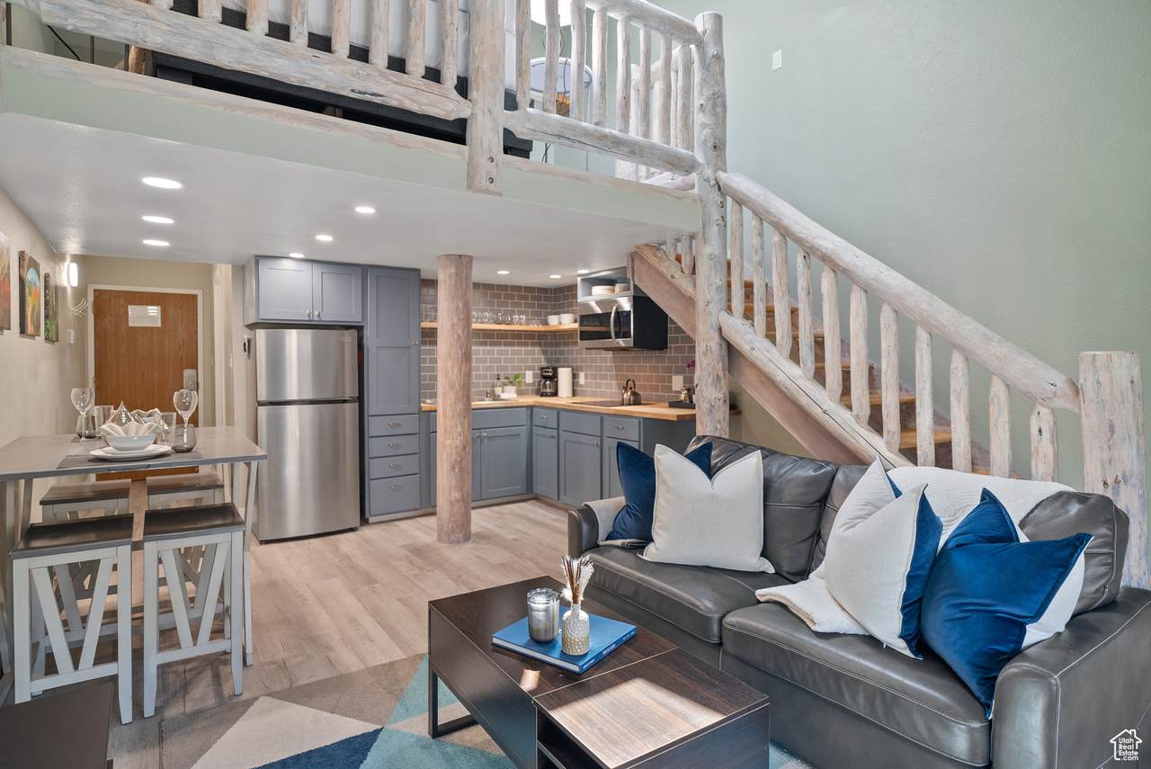 2245 Sidewinder Dr - Photo 1