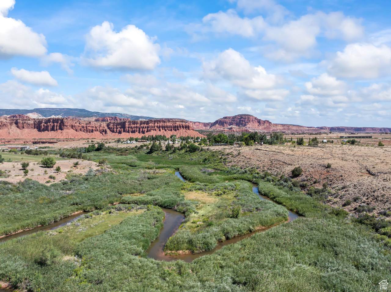  Address Not Published - Photo 1