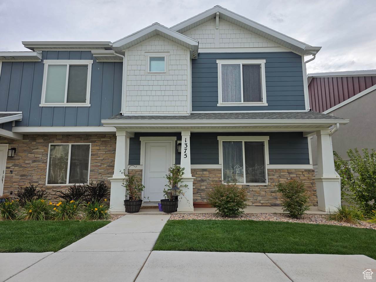 1375 Oakdale Dr - Photo 1