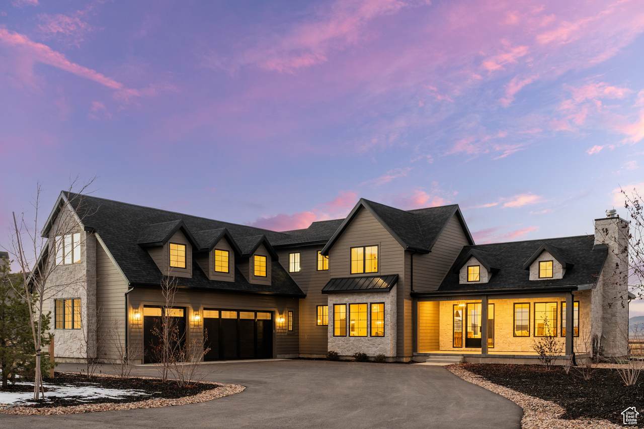 937 Hart Loop - Photo 1