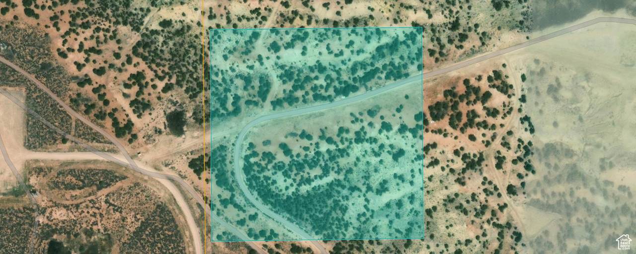  Address Not Published - Photo 1