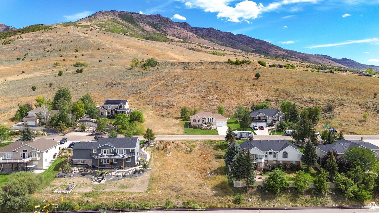 4133 Wolf Ridge Cir - Photo 1