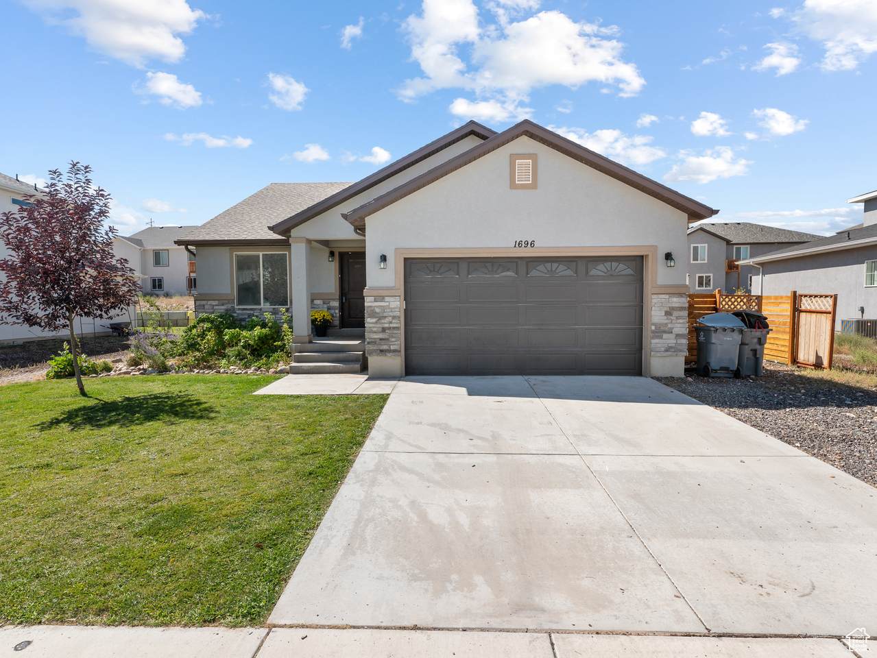 1696 Longview Rd - Photo 1