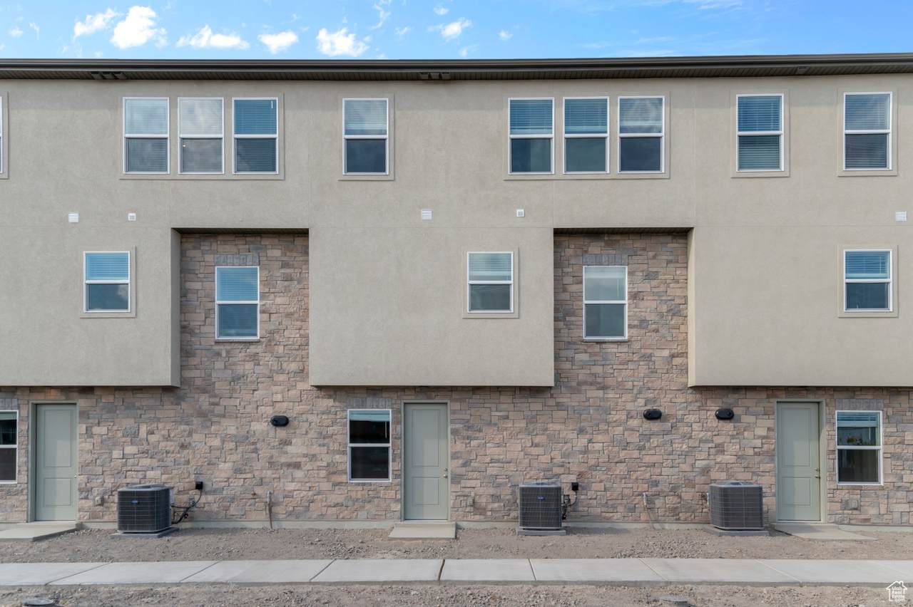 556 Buffalo Grass Ln - Photo 1