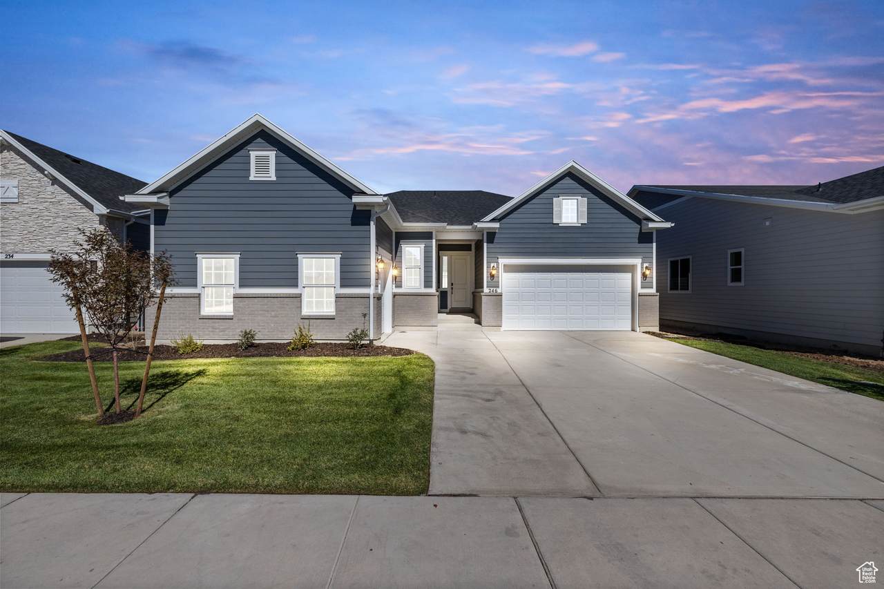 246 Polaris Dr - Photo 1