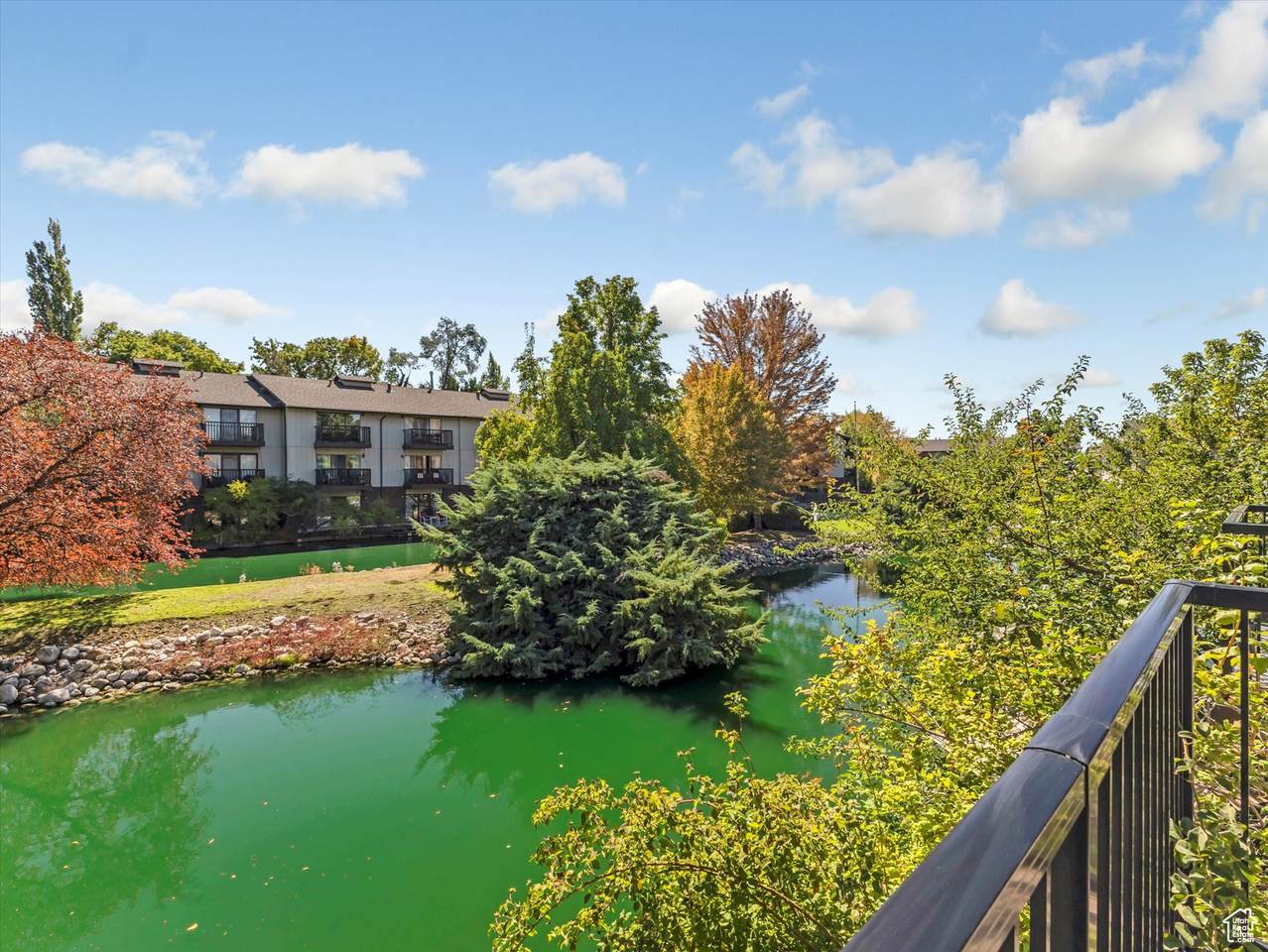 4570 Woodduck Ln - Photo 1