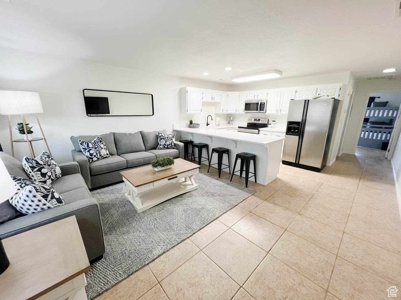 1845 Canyon View Dr - Photo 1