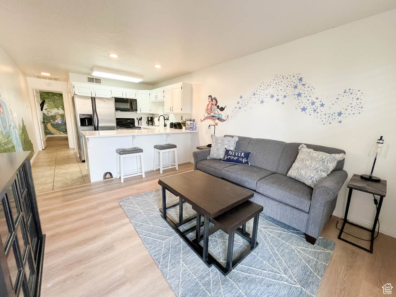 1845 Canyon Dr - Photo 1