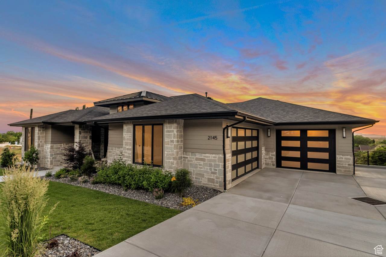 2145 Main St - Photo 1