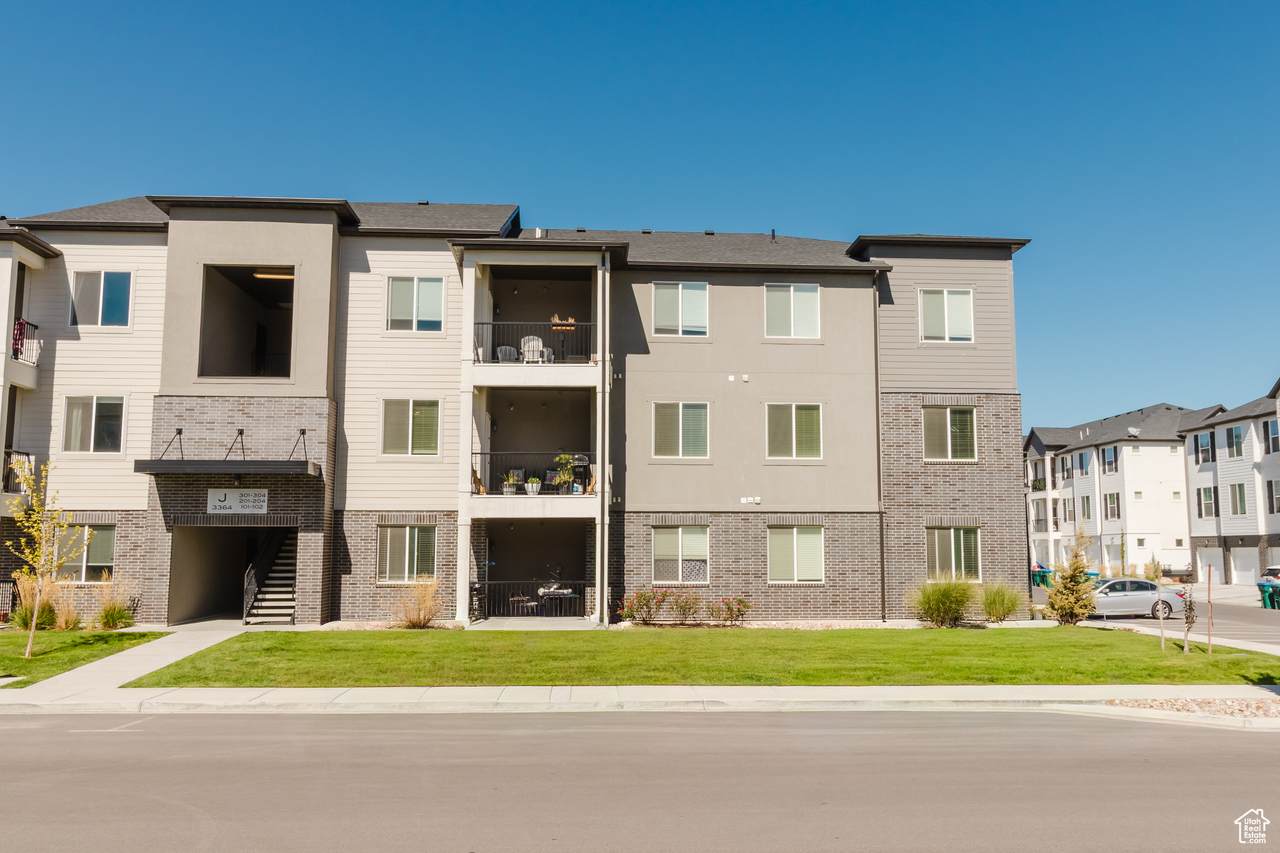 3364 Hardman Way - Photo 1