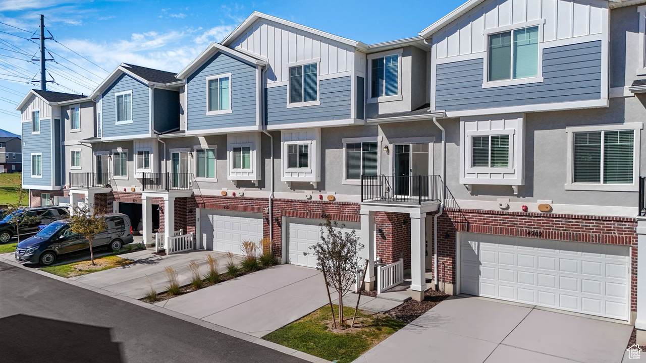 4206 Dead Horse Ct - Photo 1