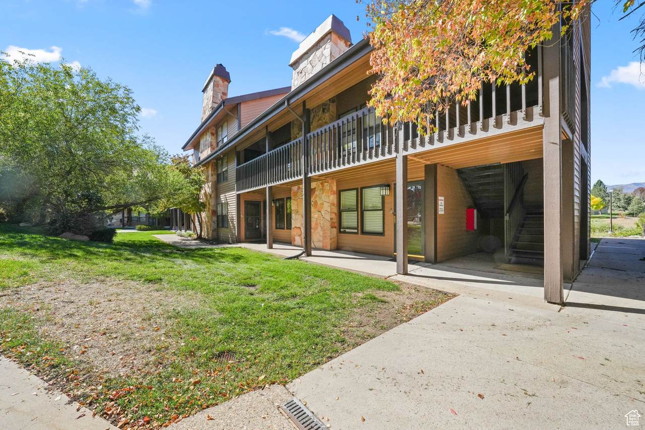 3615 Wolf Lodge Dr - Photo 1