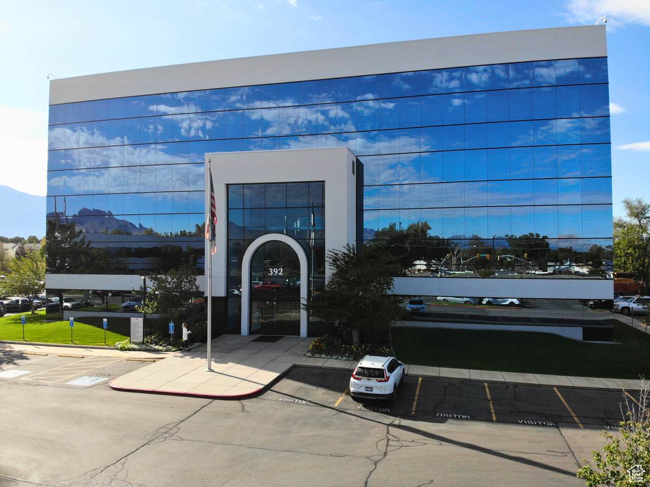 392 Winchester St - Photo 1