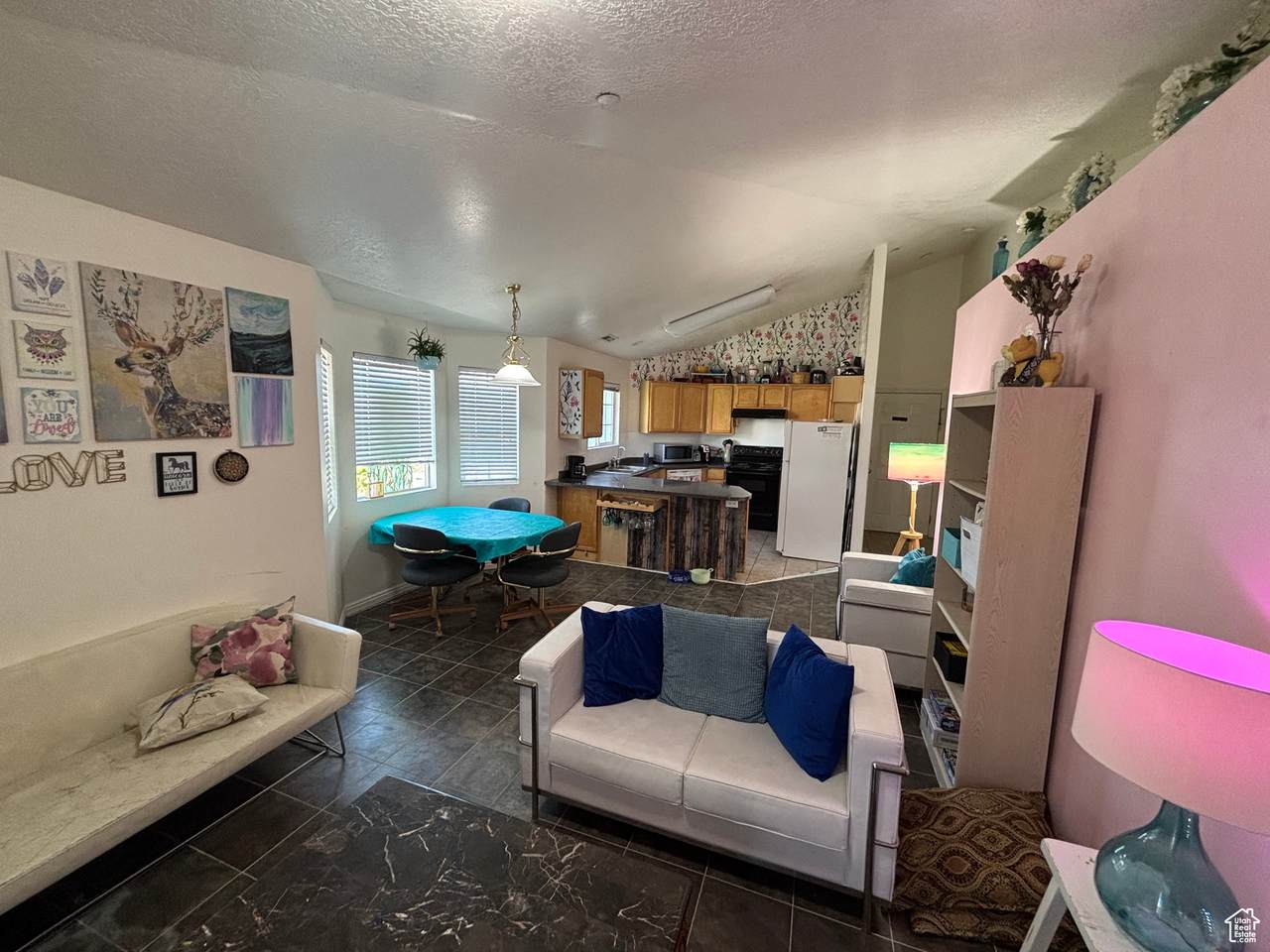 148 Daybreak Ln - Photo 1