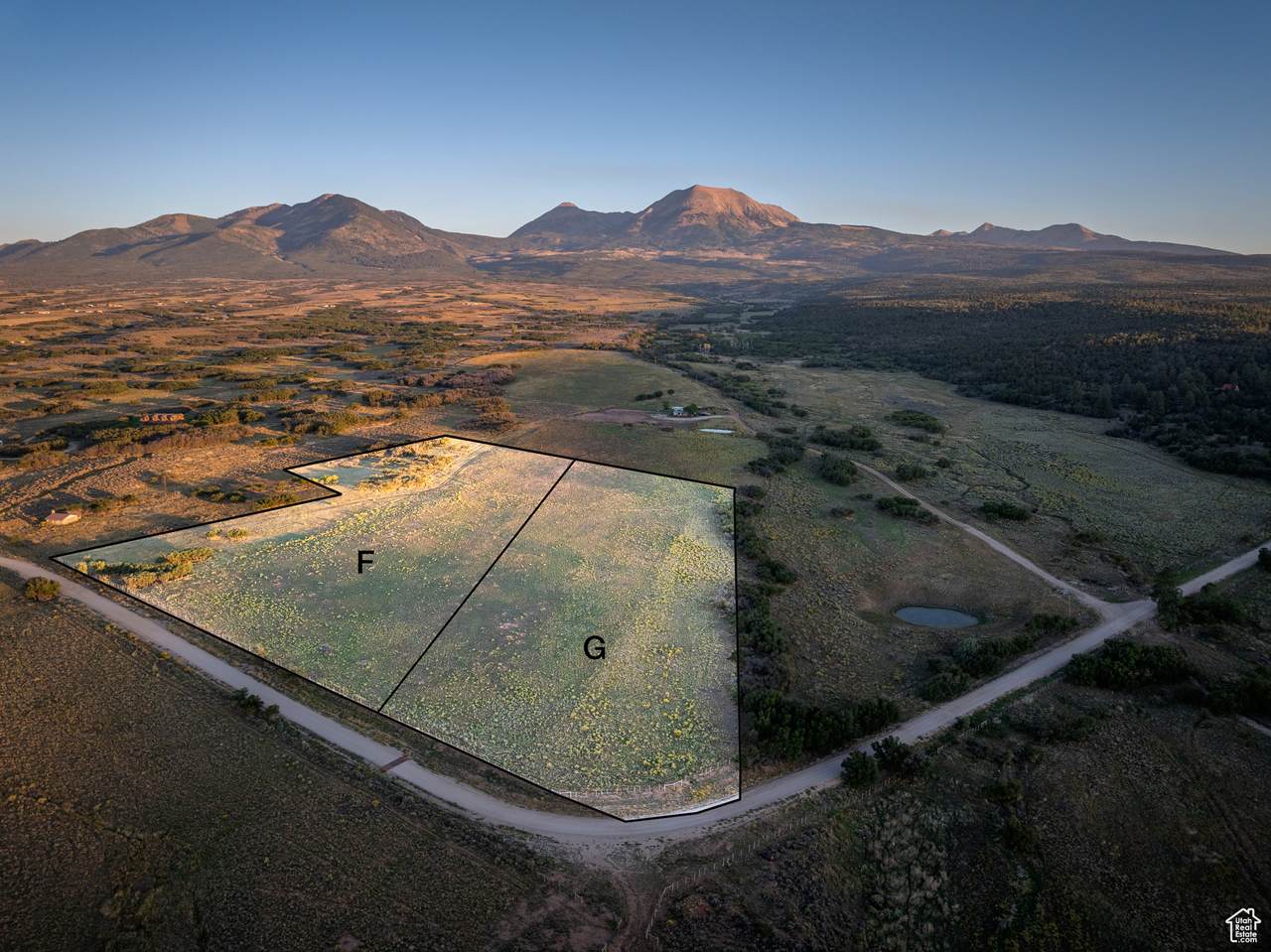  Address Not Published - Photo 1