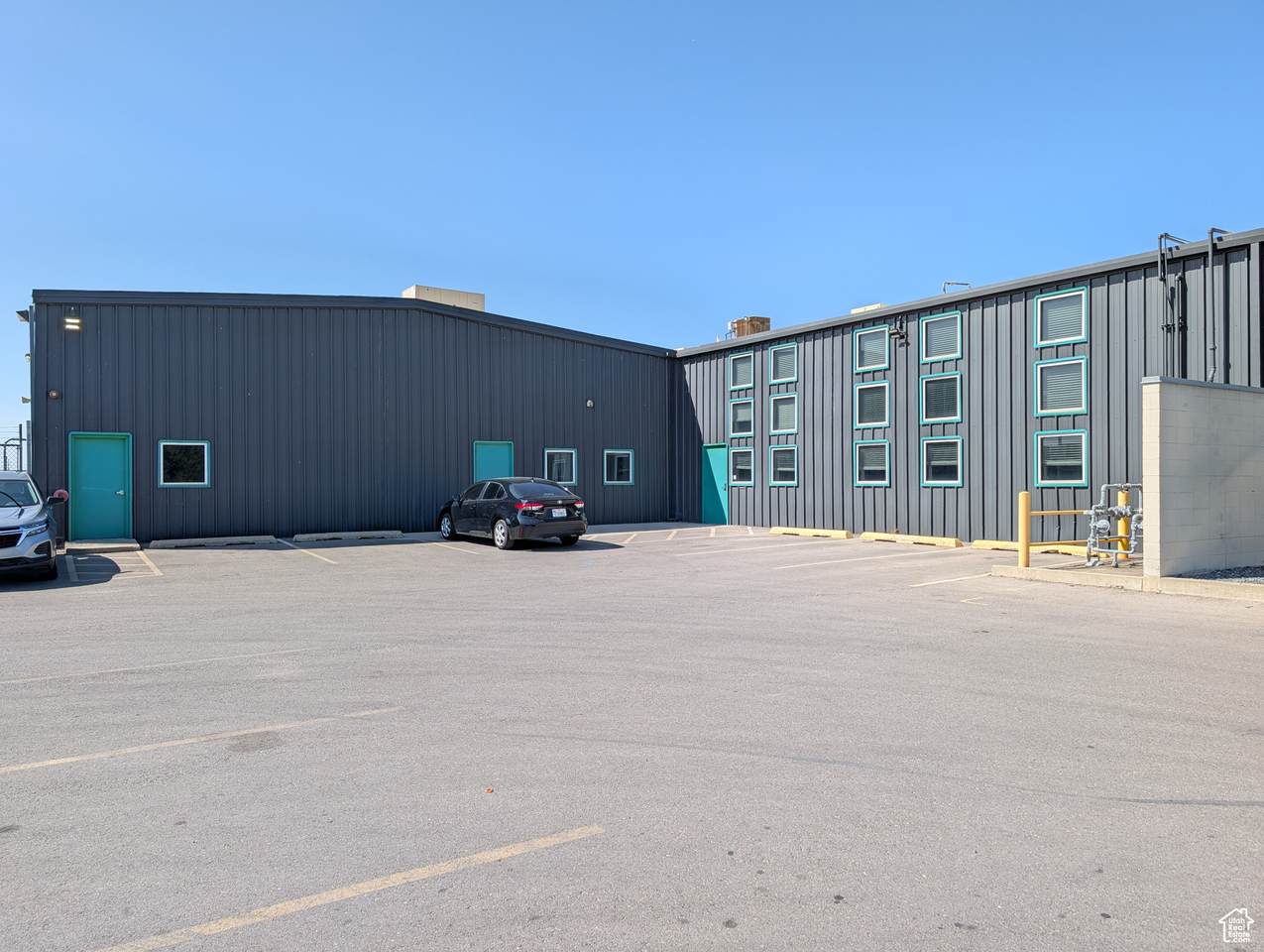 758 Redwood Rd - Photo 1