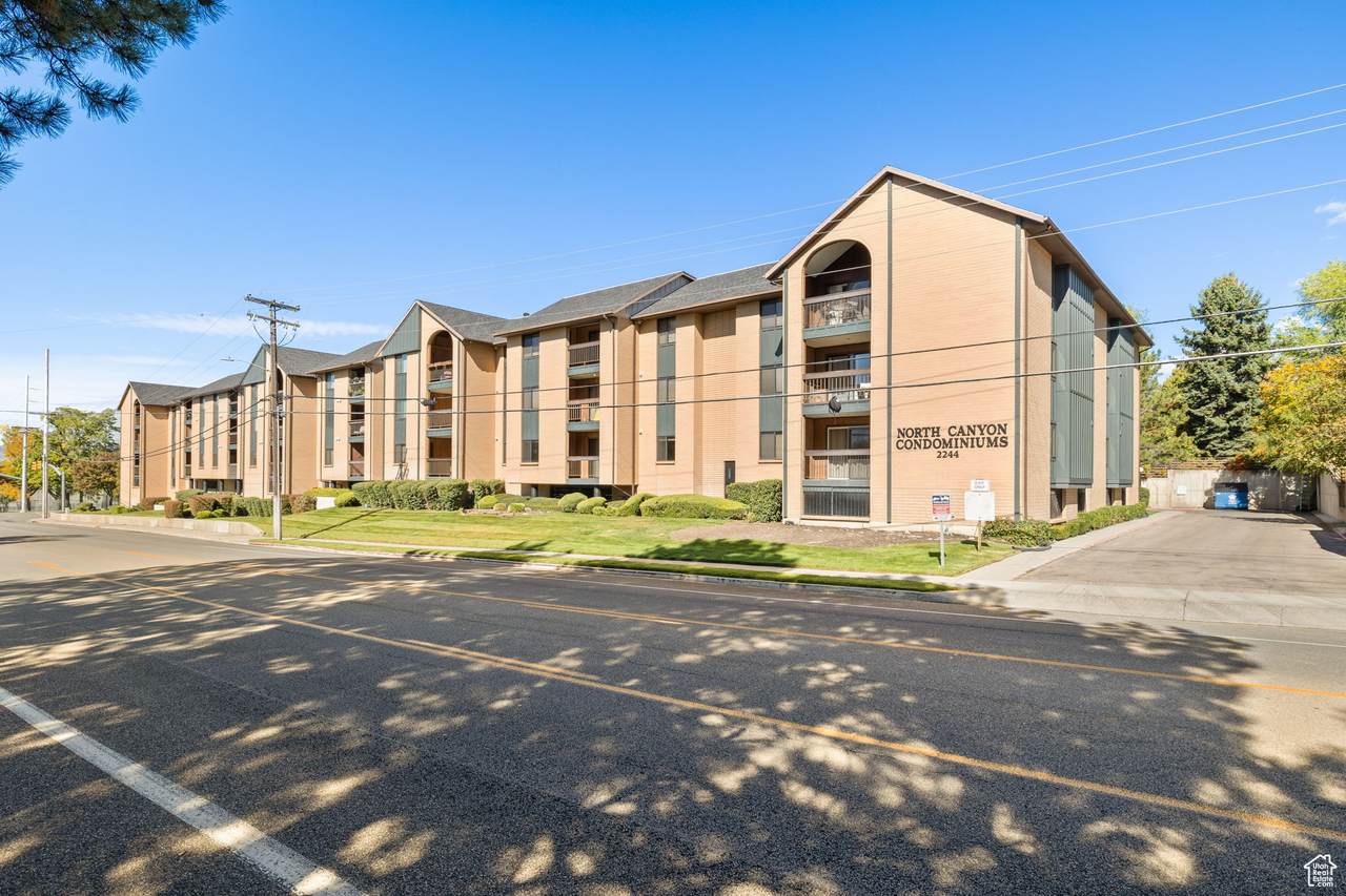 2244 Canyon Rd - Photo 1