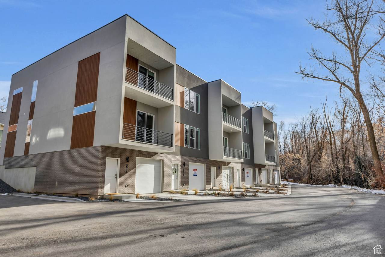 4006 Burch Creek Way - Photo 1