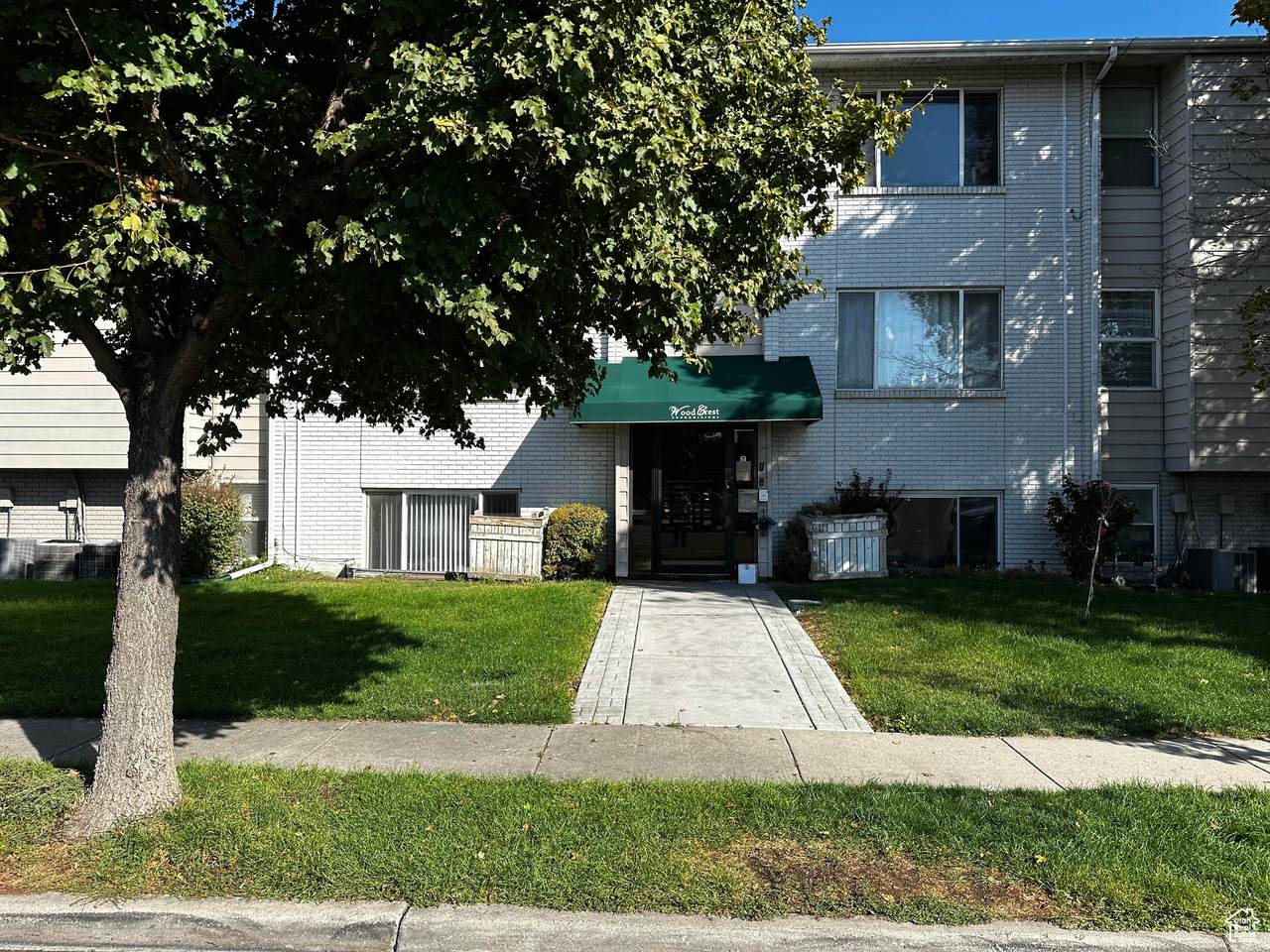 1860 500 St - Photo 1