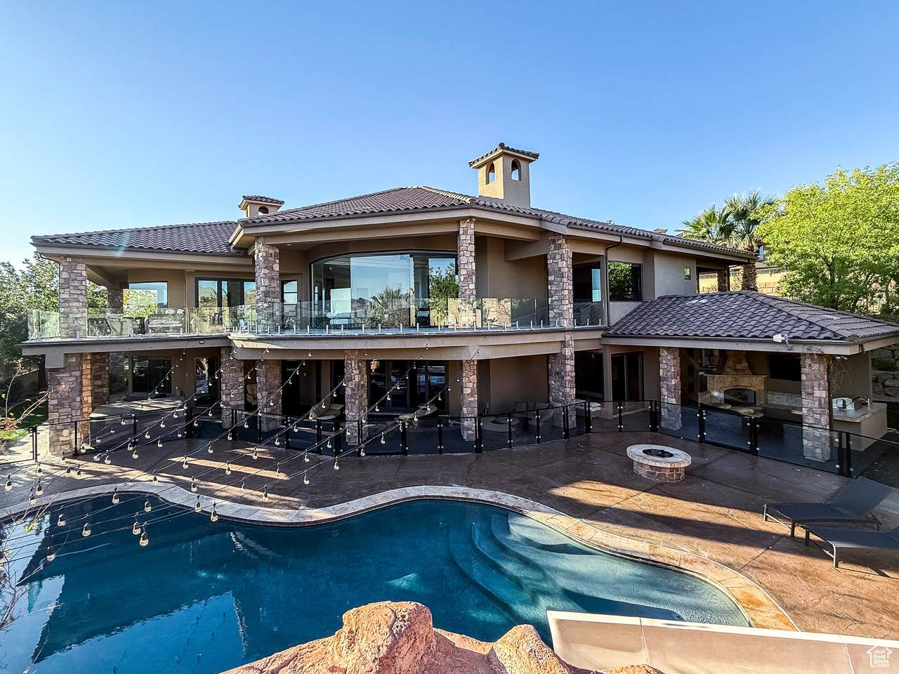 1528 Potomac Ave Ave - Photo 1