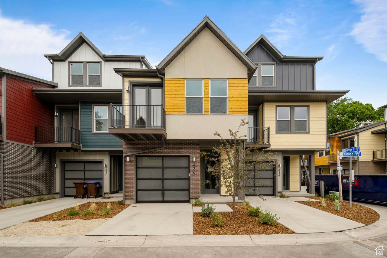 436 Bishop Pl - Photo 1