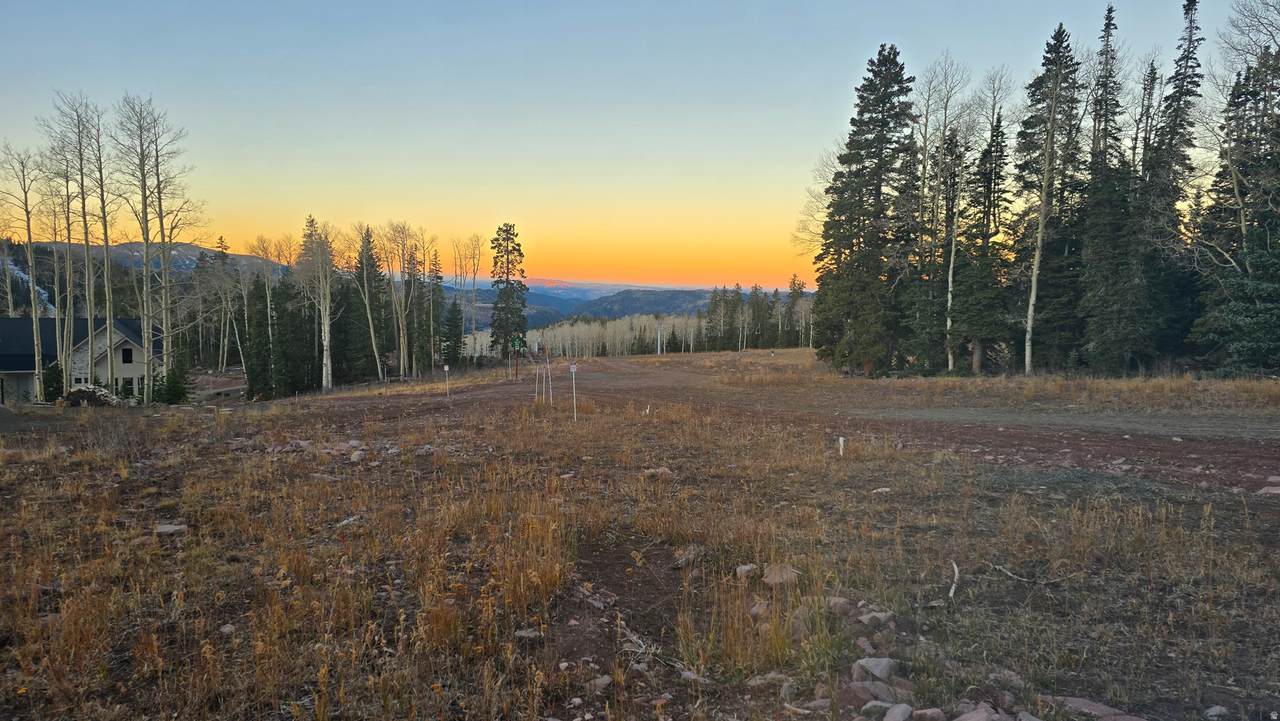 289 Summit Dr - Photo 1