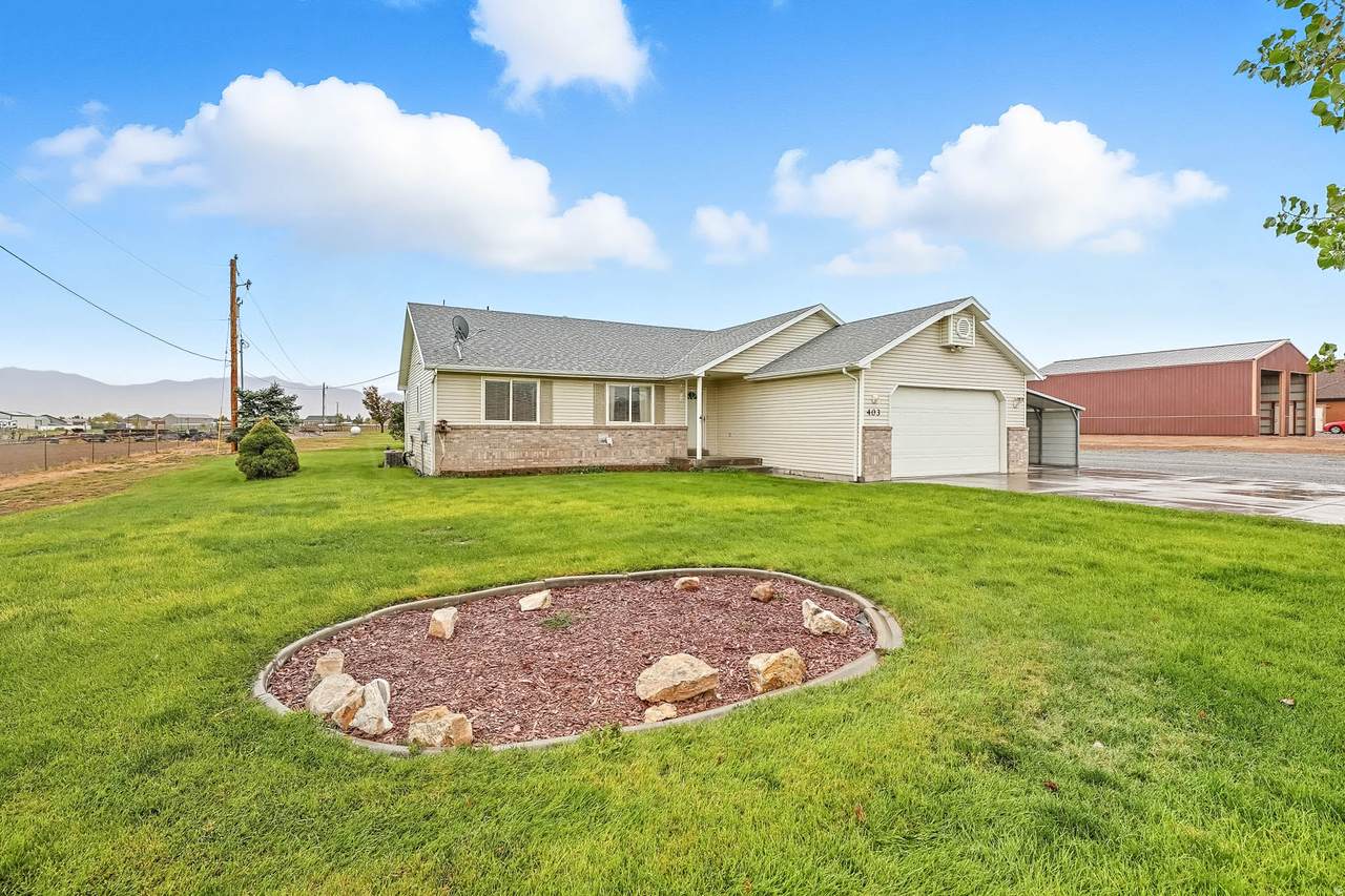 403 Worthington St - Photo 1