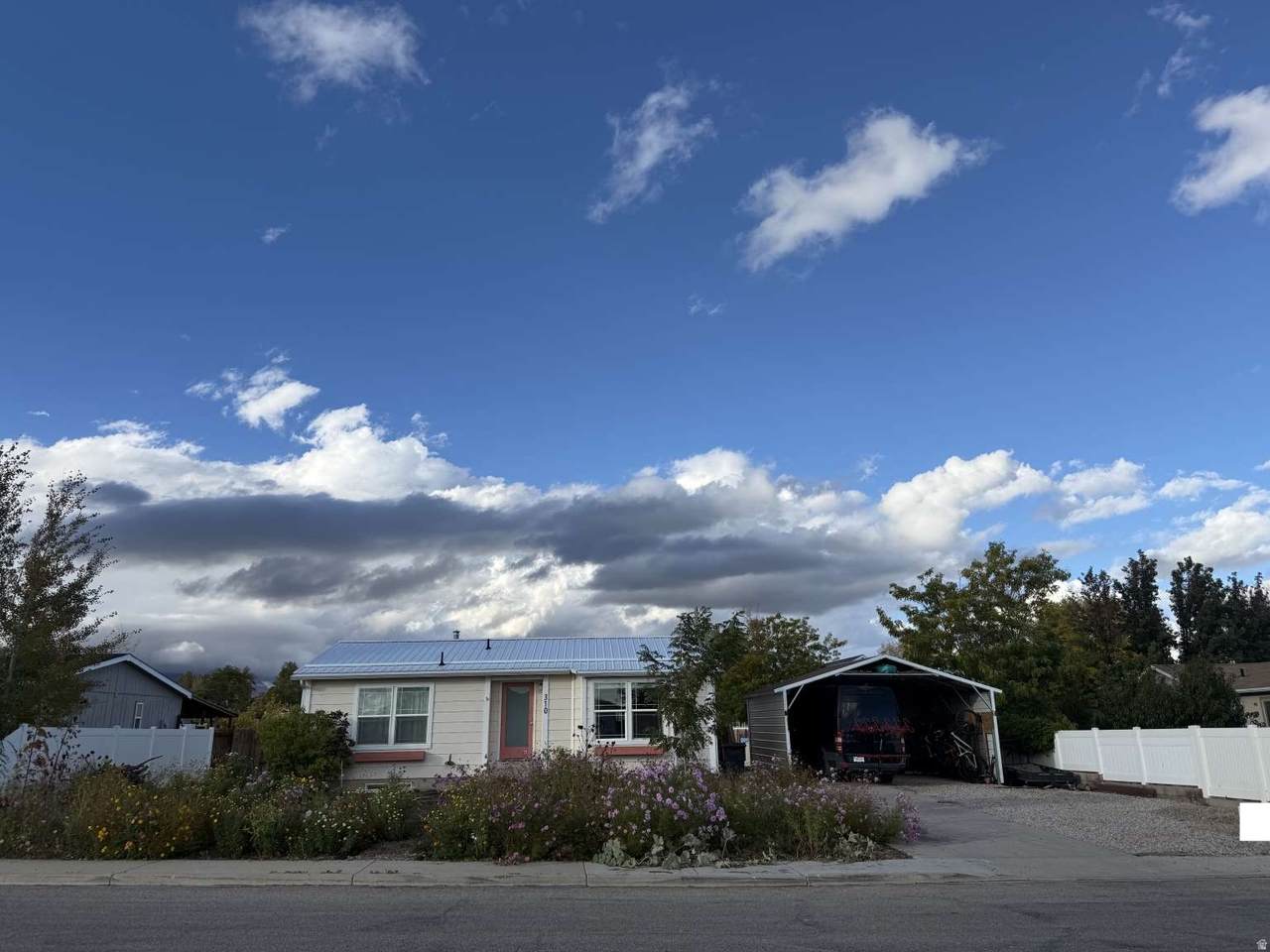 310 Orange Ave - Photo 1