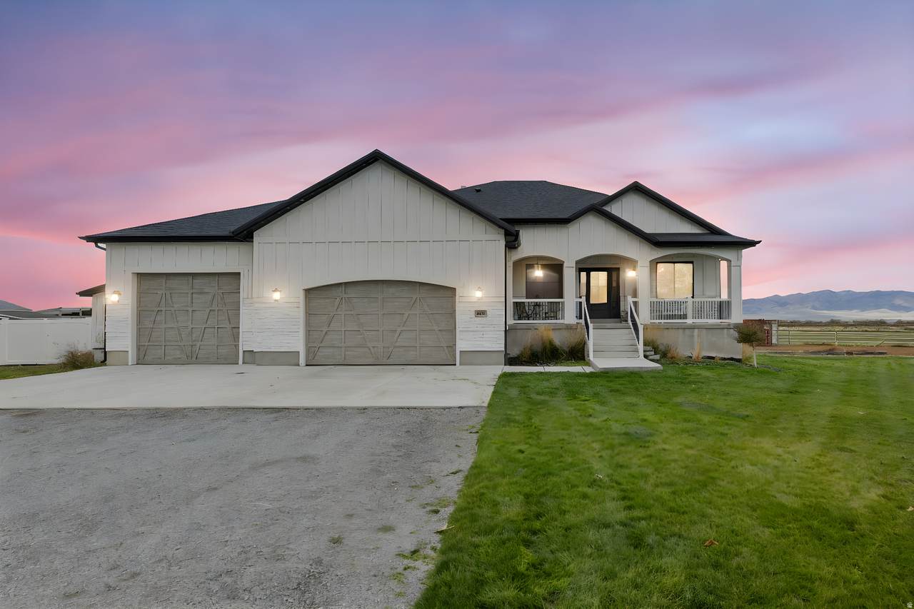 747 Charley Way - Photo 1