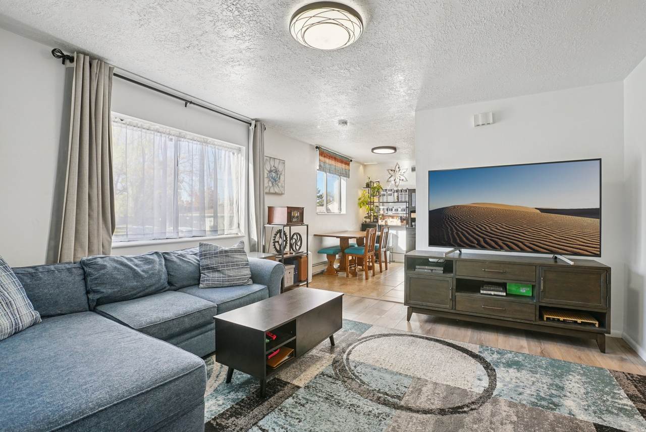 645 Swenson Ave - Photo 1