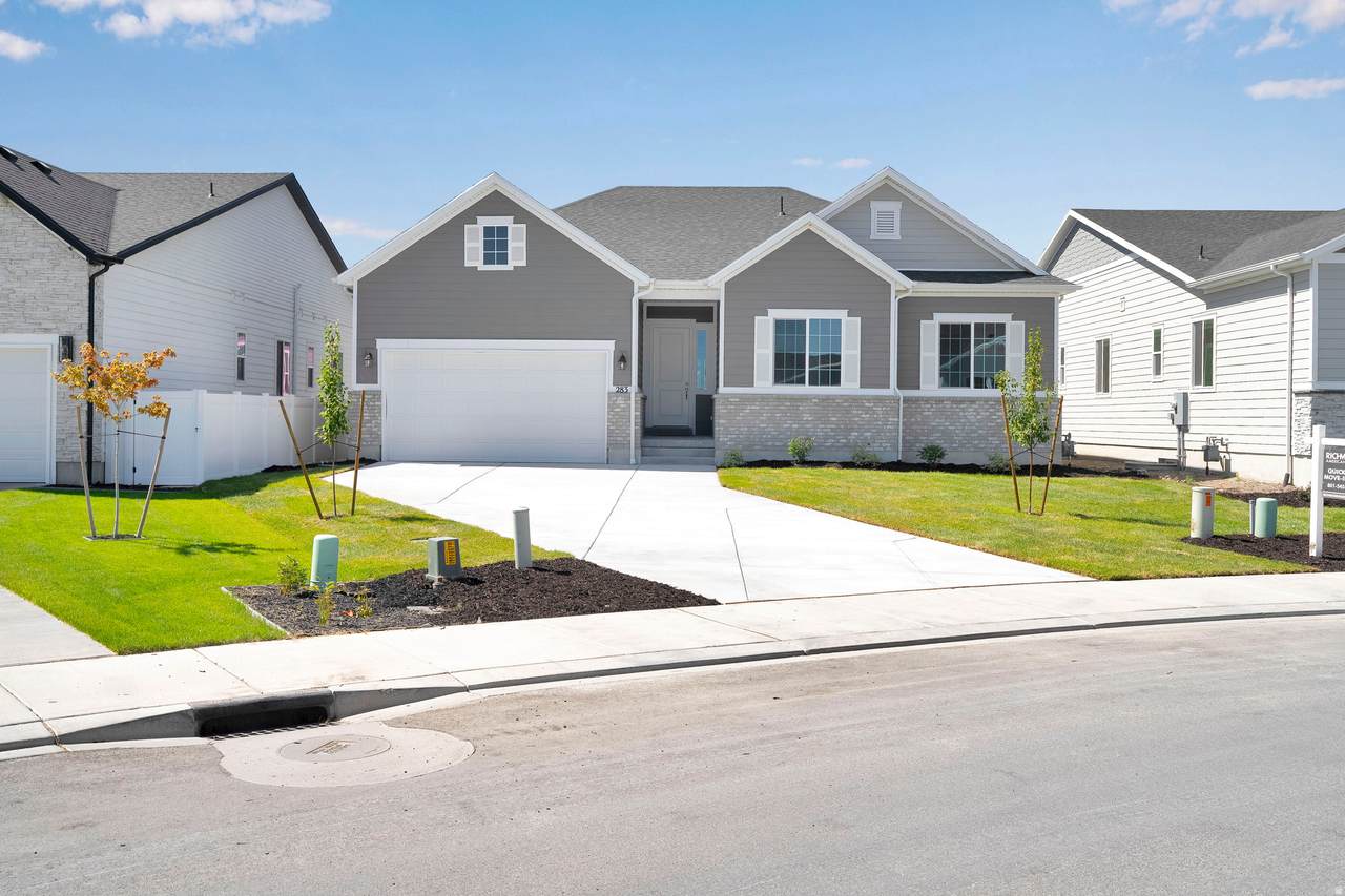 283 Polaris Dr - Photo 1