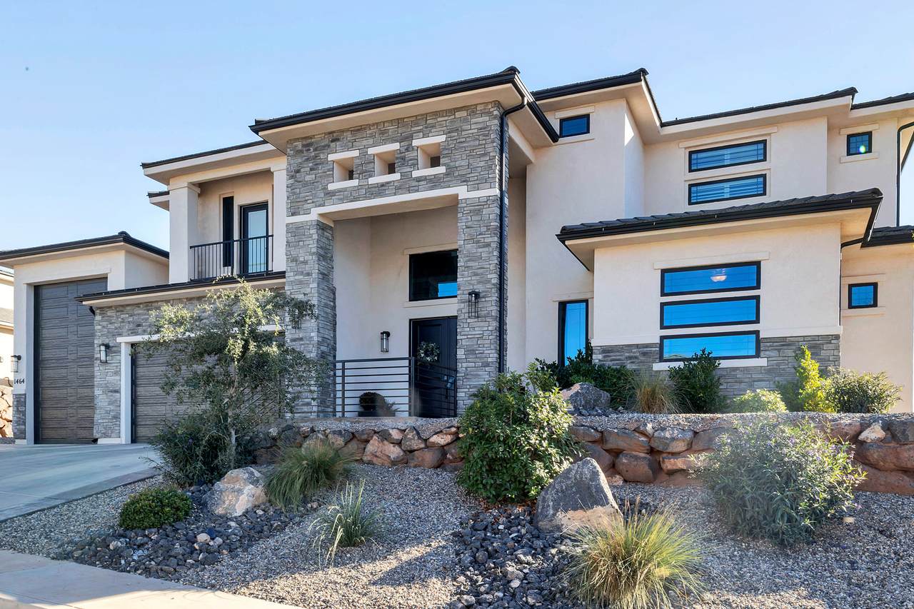 1464 E Centaurus Way - Photo 1