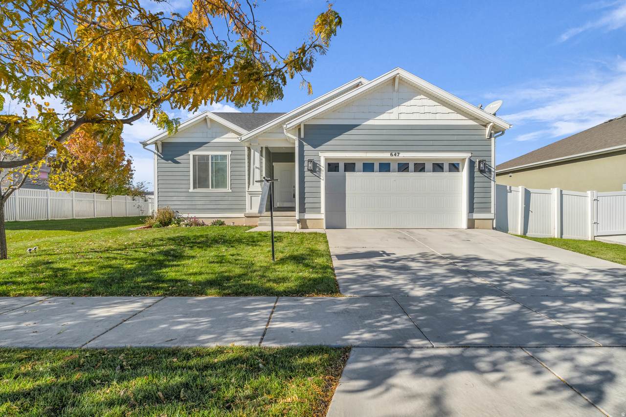 647 Jubilee Dr - Photo 1