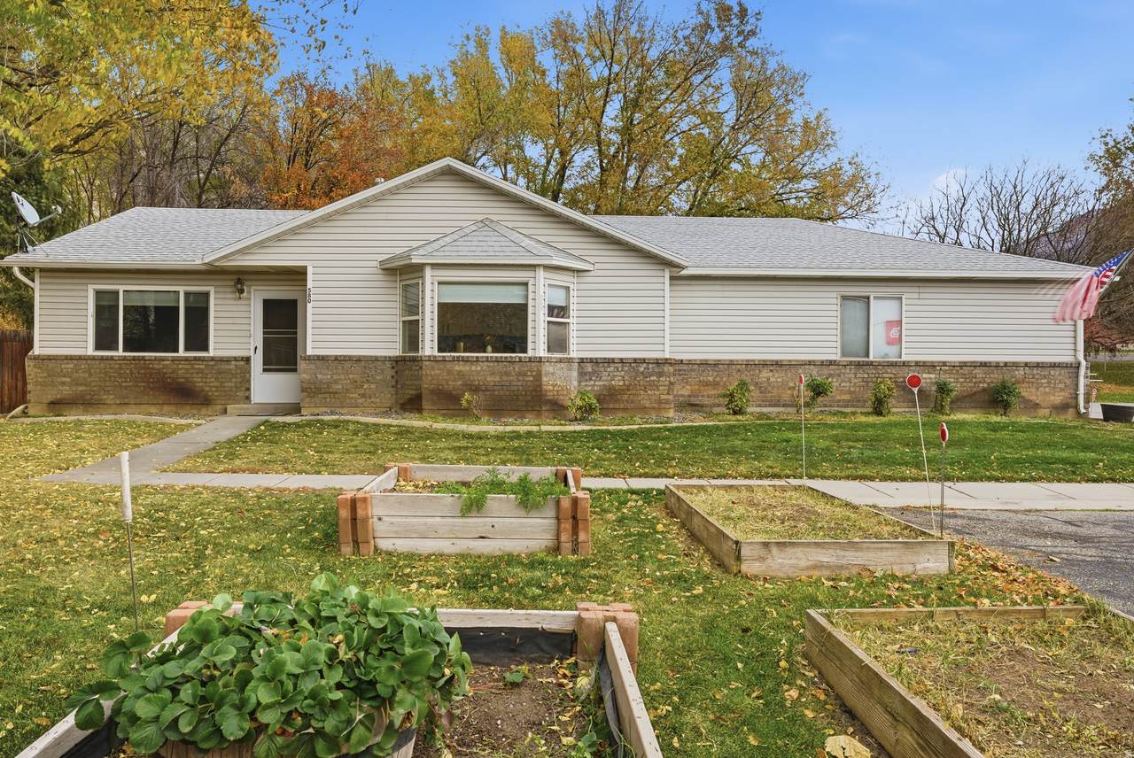 580 Marco Ln - Photo 1