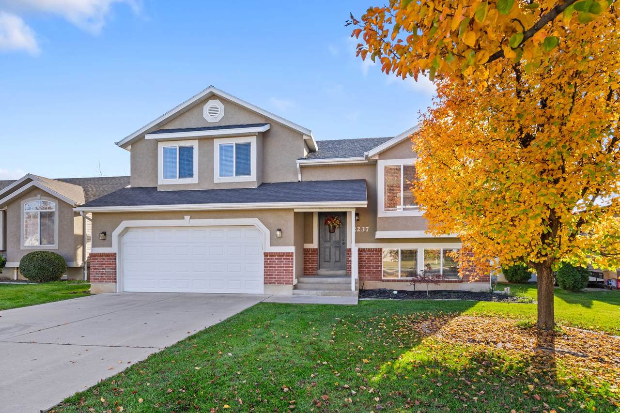 2237 Craig Ln - Photo 1