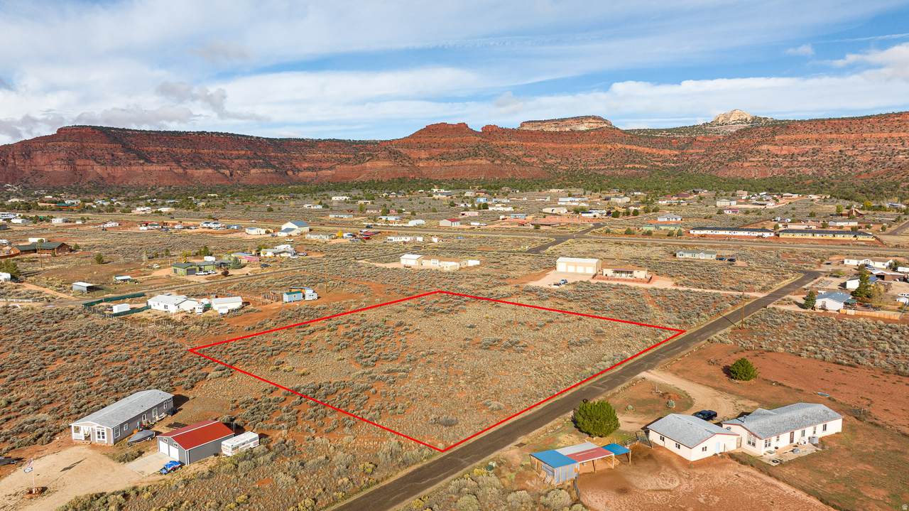 127 Vermillion Cliff Ests - Photo 1