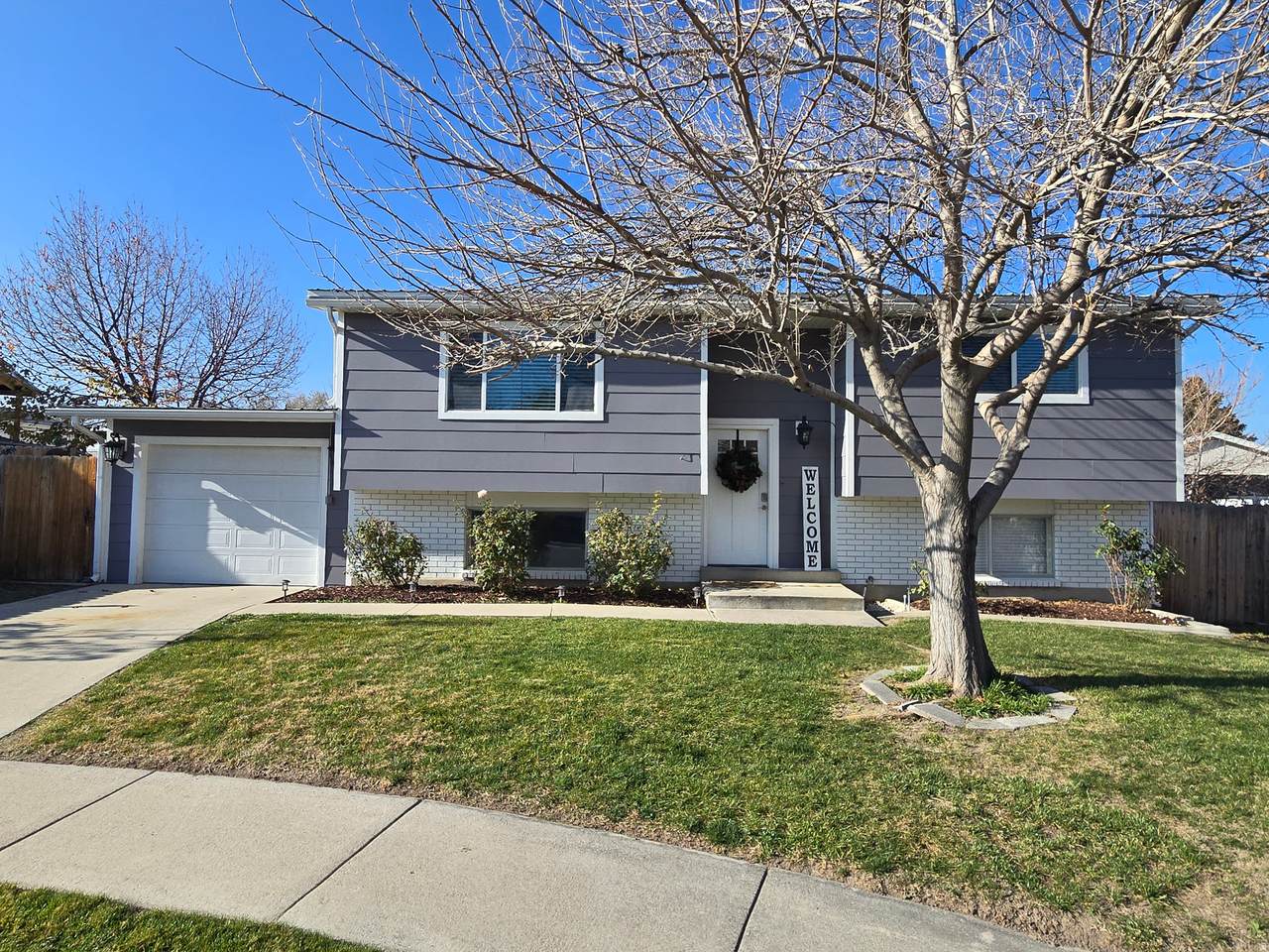 3906 Boothill Cir - Photo 1