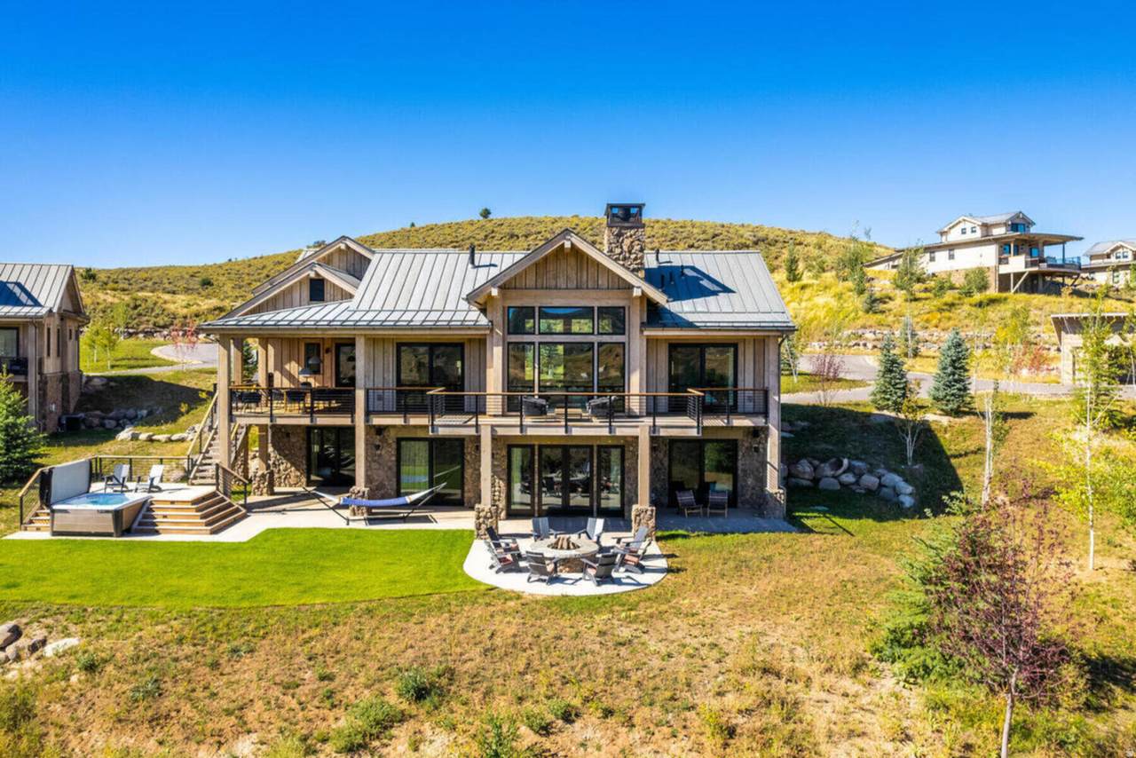 7481 Moon Light Dr - Photo 1